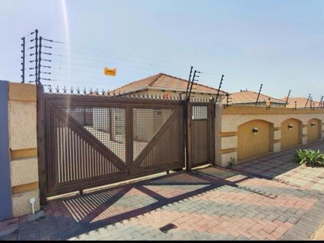 House for rent in Akasia, Gauteng