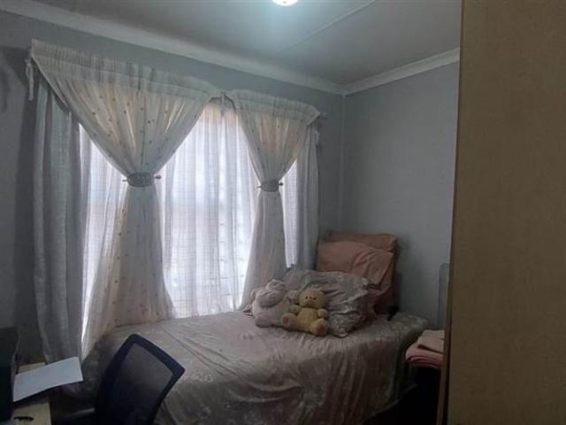 House for sale in Waterkloof, Gauteng
