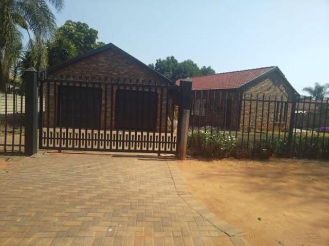 House for rent in Akasia, Gauteng