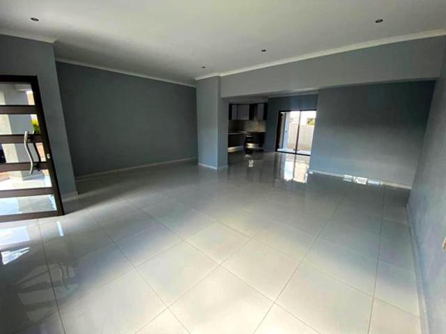 House for rent in Waterkloof, Gauteng