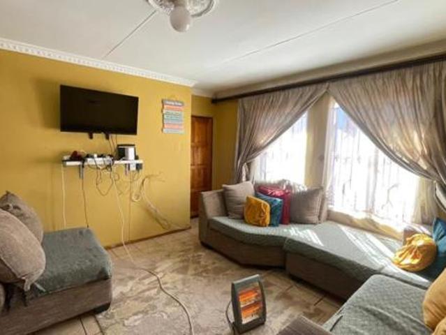 House for rent in Waterkloof, Gauteng