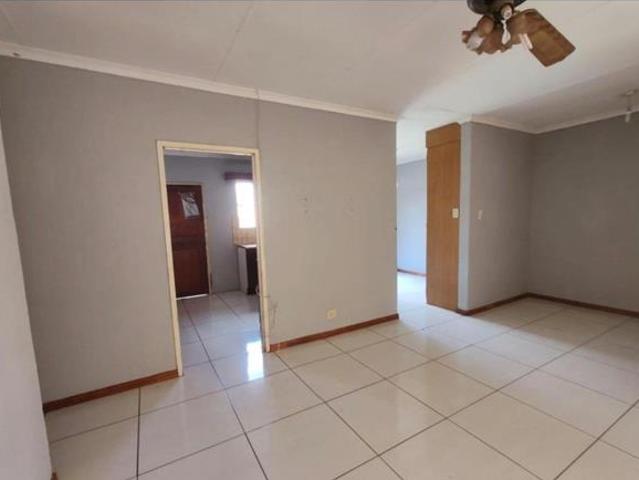House for rent in Waterkloof, Gauteng