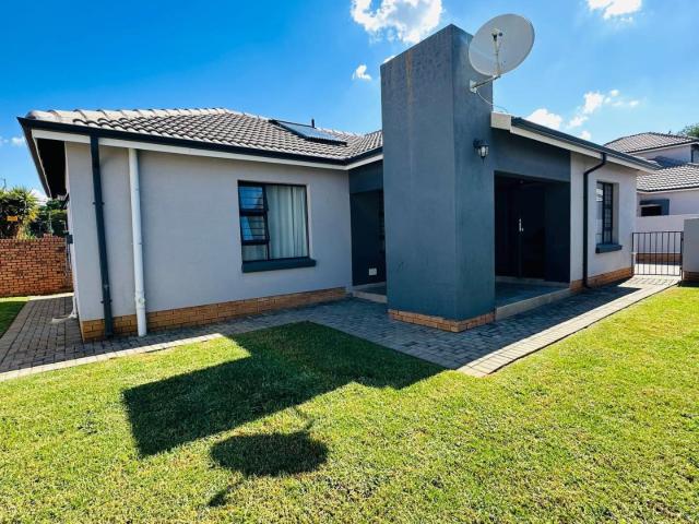 House for sale in Akasia, Gauteng
