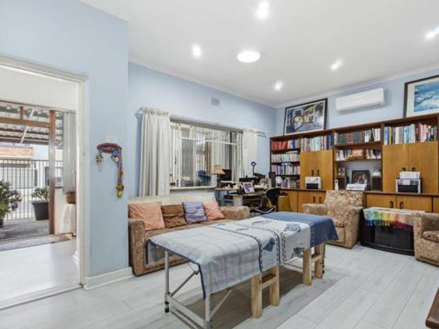 House for sale in Cape Town, Western Cape