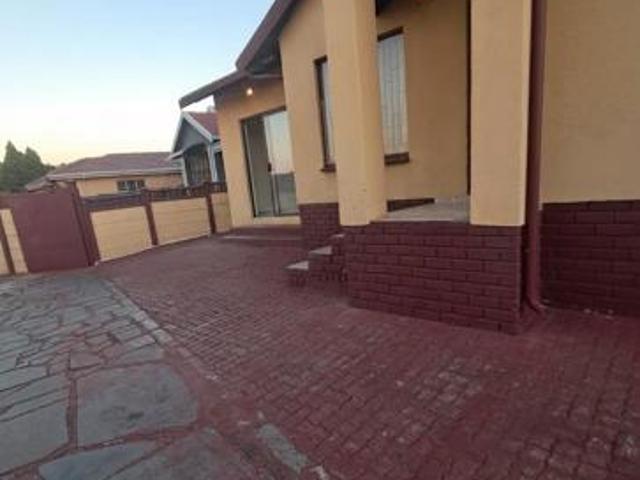 House for sale in Tlhabane, North West