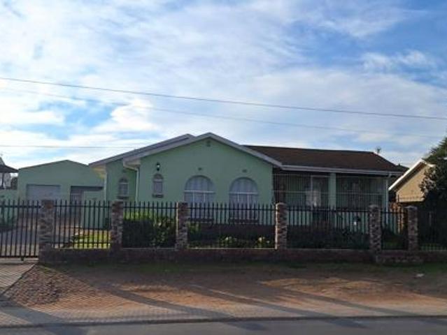 House for sale in Groot Brak Rivier, Western Cape