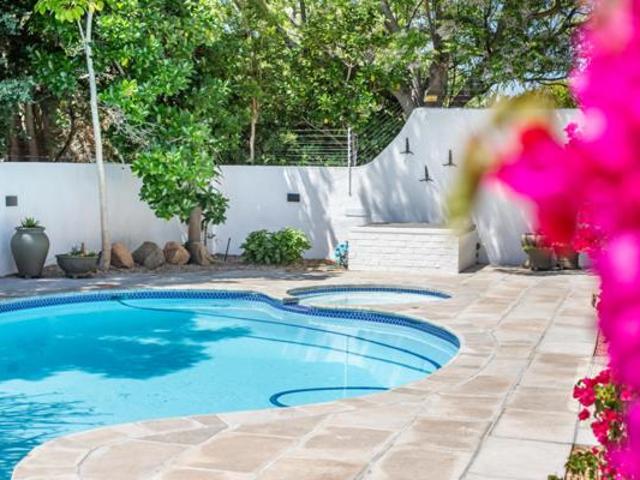 House for sale in Cape Town, Western Cape