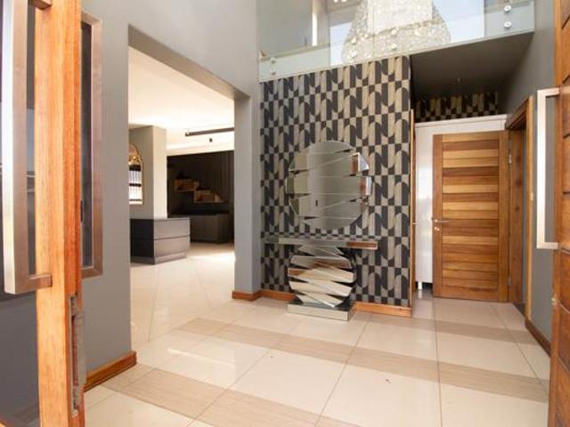 House for sale in Tongaat Beach, Kwazulu-natal