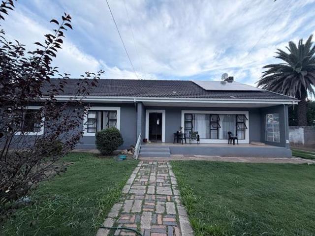 House for sale in Queenstown, Eastern Cape