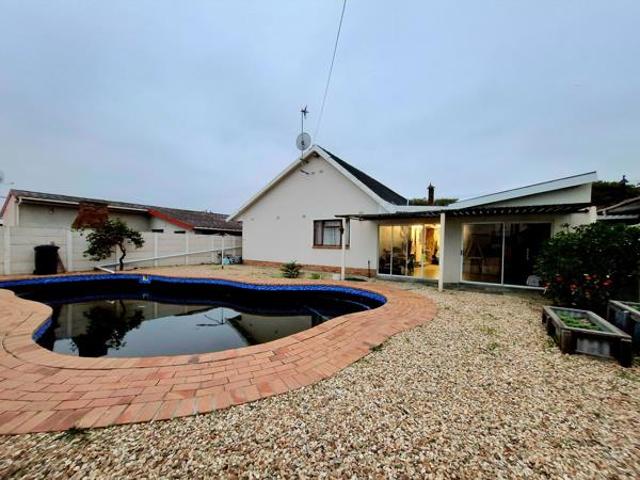 House for sale in Cape Town, Western Cape