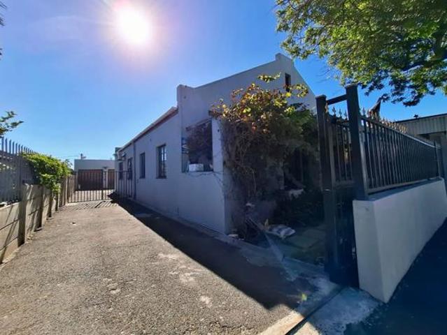 House for sale in Cape Town, Western Cape