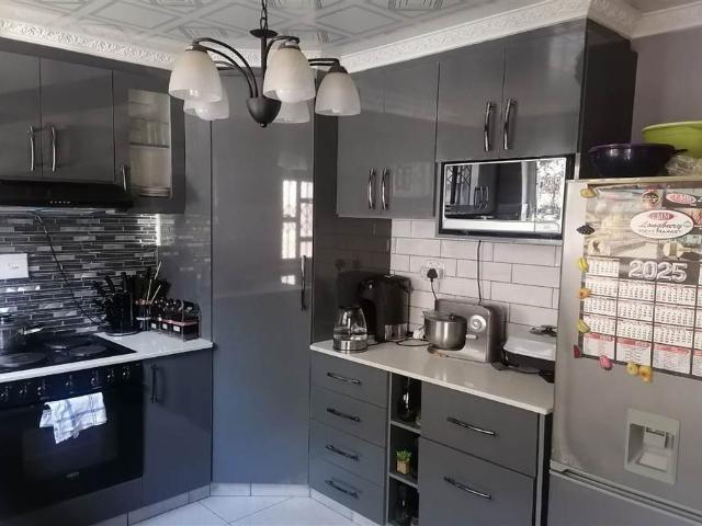 House for sale in Seaview, Kwazulu-natal