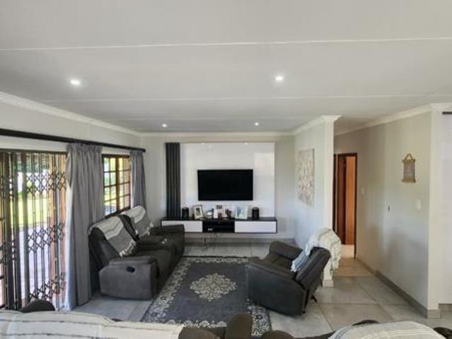 House for sale in Ugu District Municipality, Kwazulu-natal