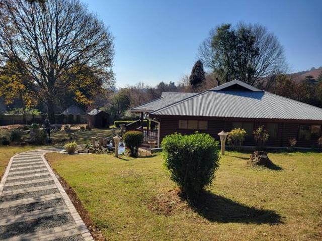 House for sale in Drakensberg, Kwazulu-natal