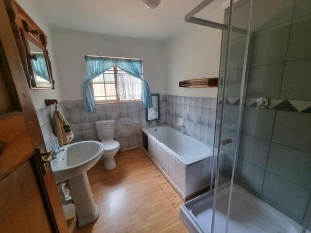 House for sale in Vanderbijlpark, Emfuleni Local Municipality