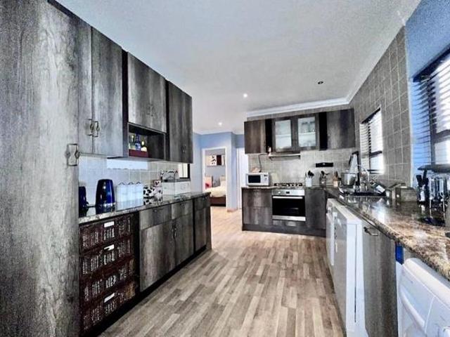 House for sale in Oranjeville, Free State