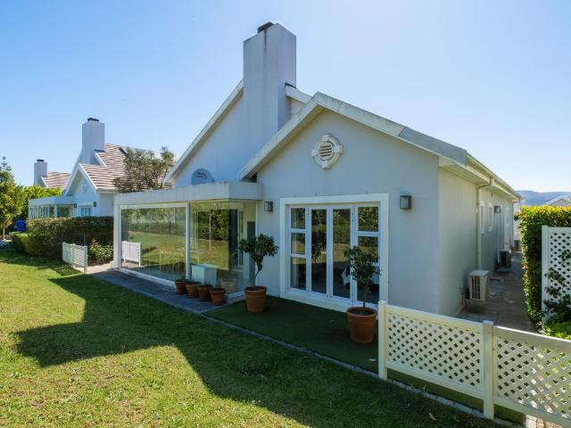 House for sale in Onverwacht, Western Cape