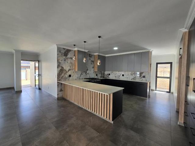 House for sale in Dr Kenneth Kaunda, North West
