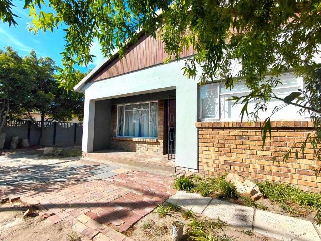 House for sale in Somerset West, Western Cape
