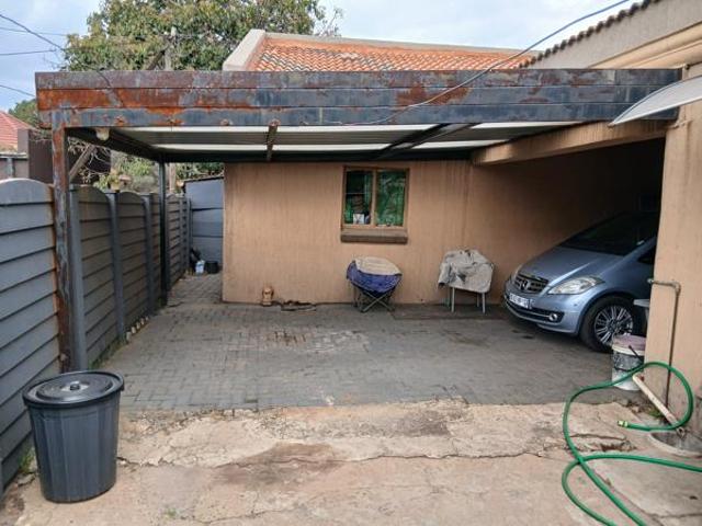 House for sale in Vanderbijlpark, Emfuleni Local Municipality