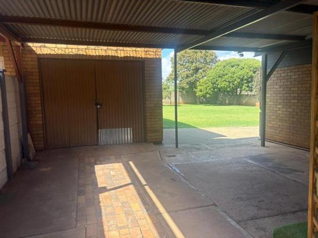 House for sale in Vanderbijlpark, Emfuleni Local Municipality
