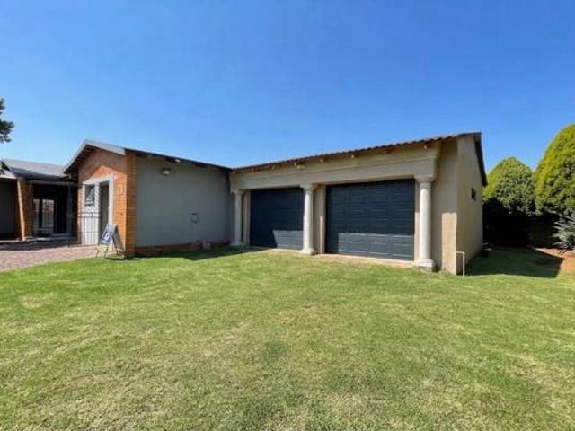House for sale in Vanderbijlpark, Emfuleni Local Municipality