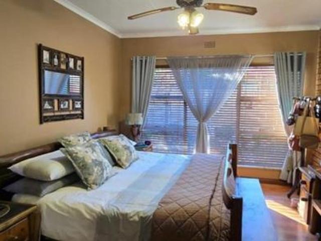 House for sale in Vanderbijlpark, Emfuleni Local Municipality