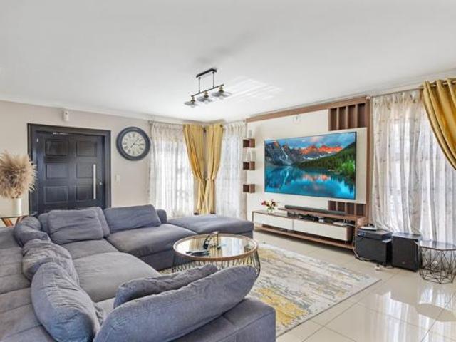 House for sale in Vanderbijlpark, Emfuleni Local Municipality