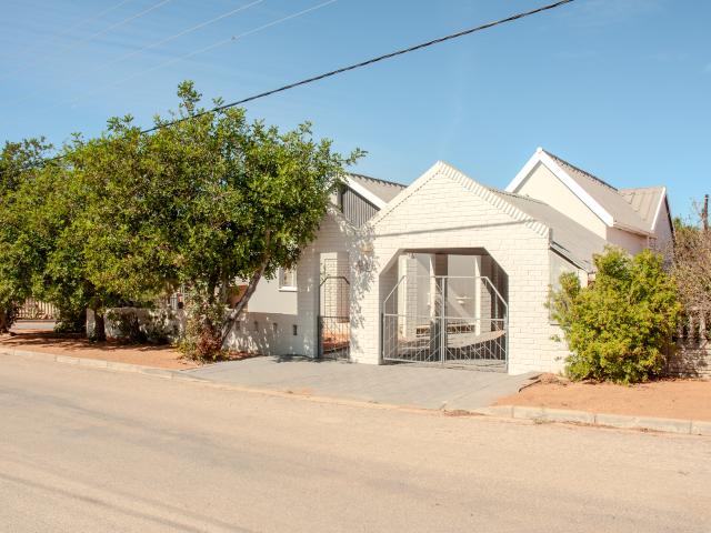 House for sale in West Coast, Lutzville