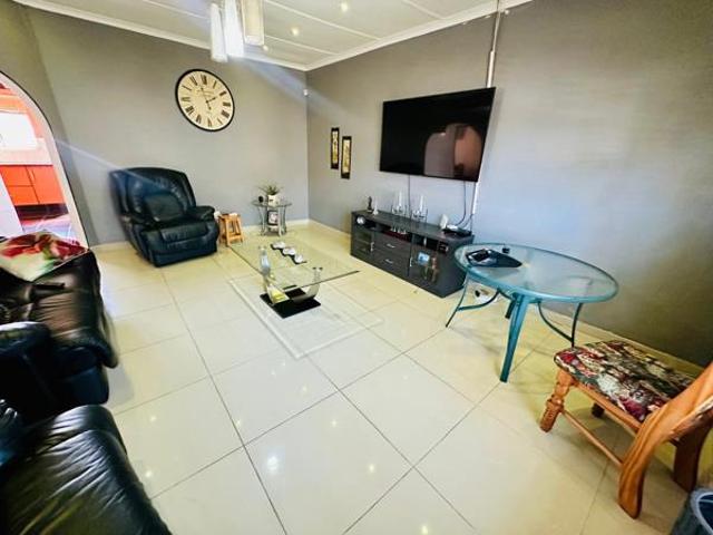 House for sale in UMhlathuze Municipality, Kwazulu-natal