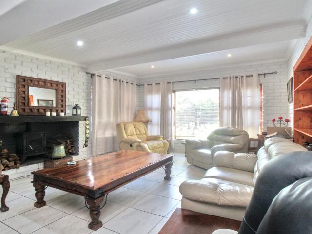 House for sale in Baardskeerdersbos, Western Cape