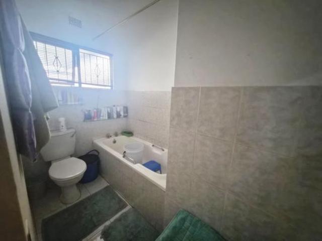 House for sale in Mount Moreland, Kwazulu-natal