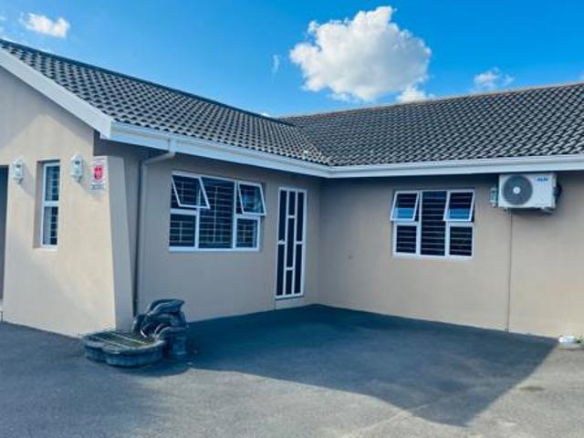 House for sale in Mount Moreland, Kwazulu-natal