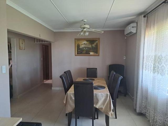 House for sale in Mount Moreland, Kwazulu-natal