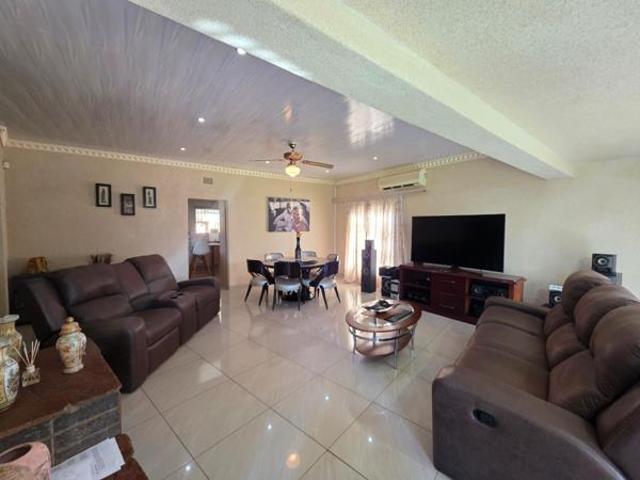 House for sale in Frances Baard, Northern Cape