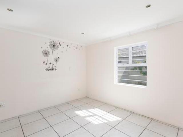 House for sale in Cape Town, Western Cape