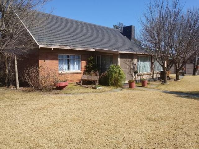 House for sale in Viljoenskroon, Free State