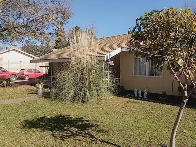 House for sale in Viljoenskroon, Free State