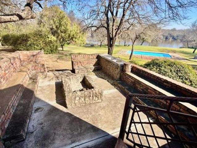 House for sale in Viljoenskroon, Free State