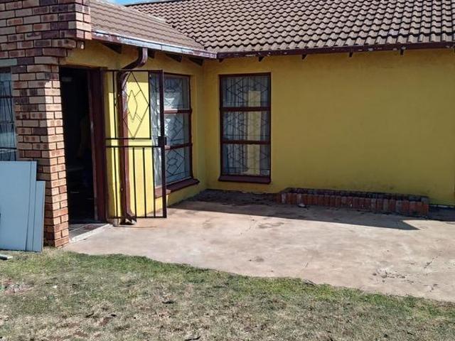 House for sale in Vosloorus, Gauteng