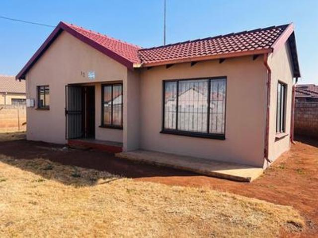 House for rent in Vosloorus, Gauteng