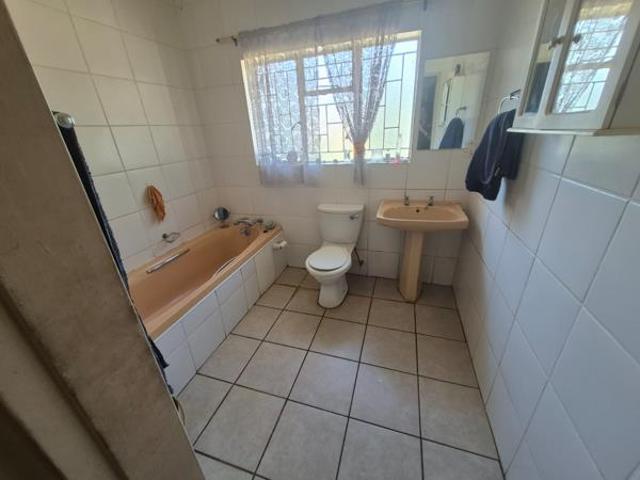 House for sale in Vredefort, Ngwathe Local Municipality