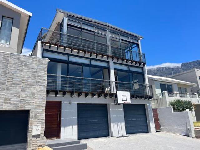 House for sale in Cape Town, Western Cape