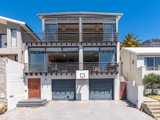 House for sale in Cape Town, Western Cape