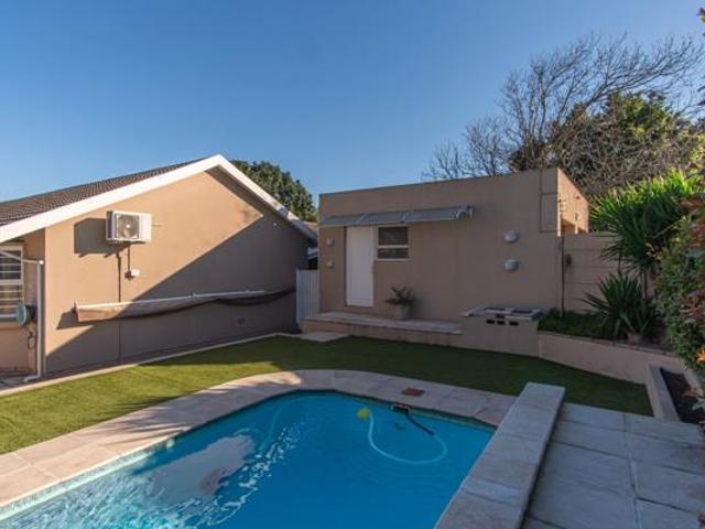 House for sale in Cape Town, Western Cape
