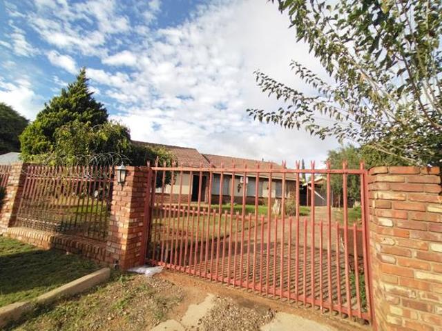 House for sale in Frances Baard, Northern Cape
