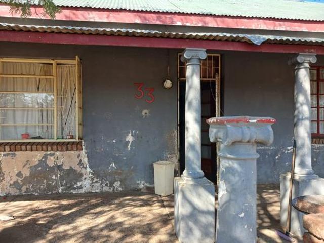House for sale in Warrenton, Frances Baard District Municipality