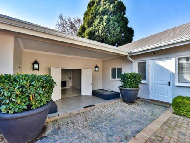 House for rent in Waterkloof, Gauteng