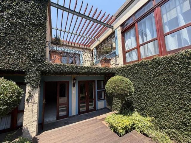 House for rent in Waterkloof, Gauteng