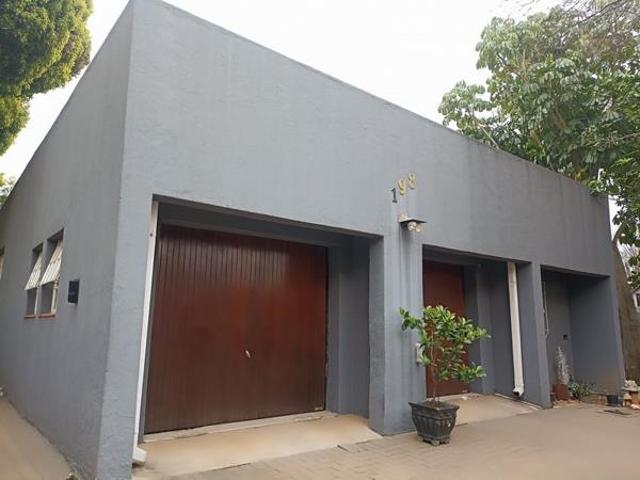 House for rent in Waterkloof, Gauteng